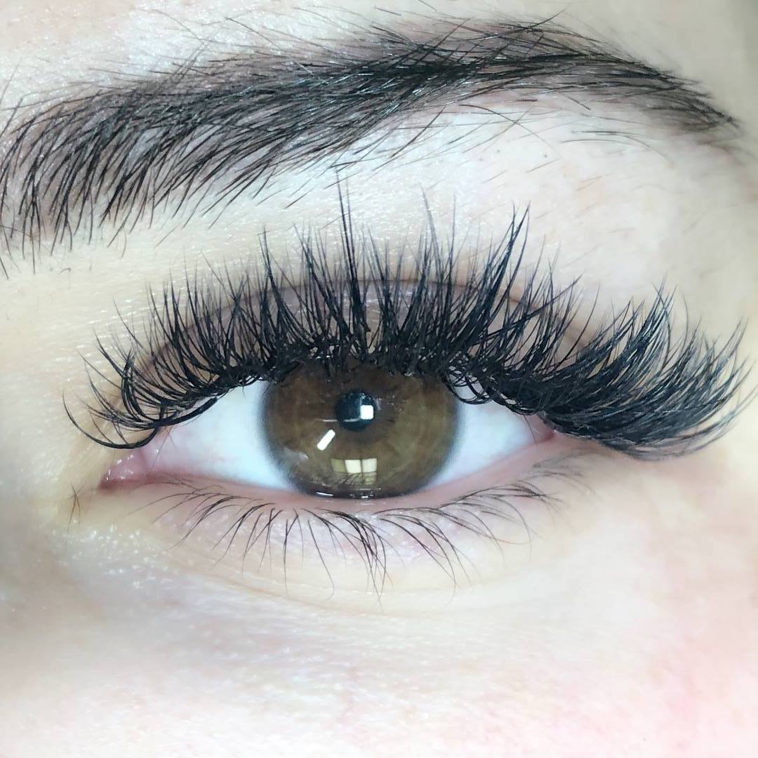 Volume Lash Extension Training